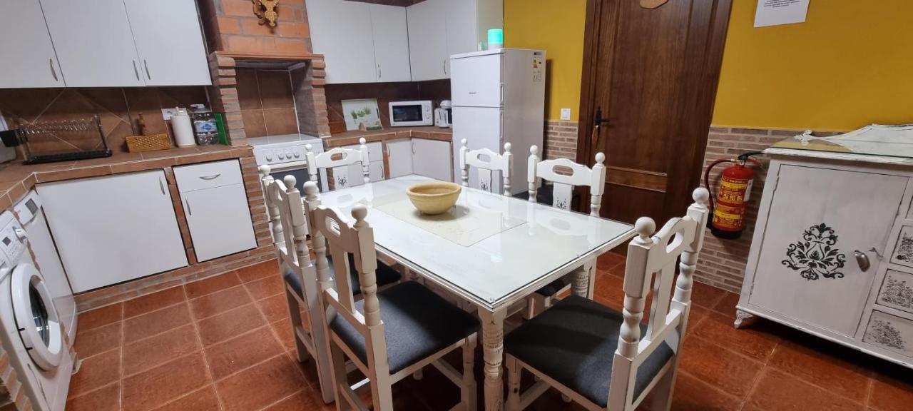 Apartamento Turistico "El Rincon De La Pernila" Guadalupe  Eksteriør bilde