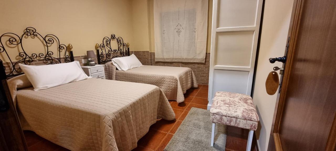 Apartamento Turistico "El Rincon De La Pernila" Guadalupe  Eksteriør bilde
