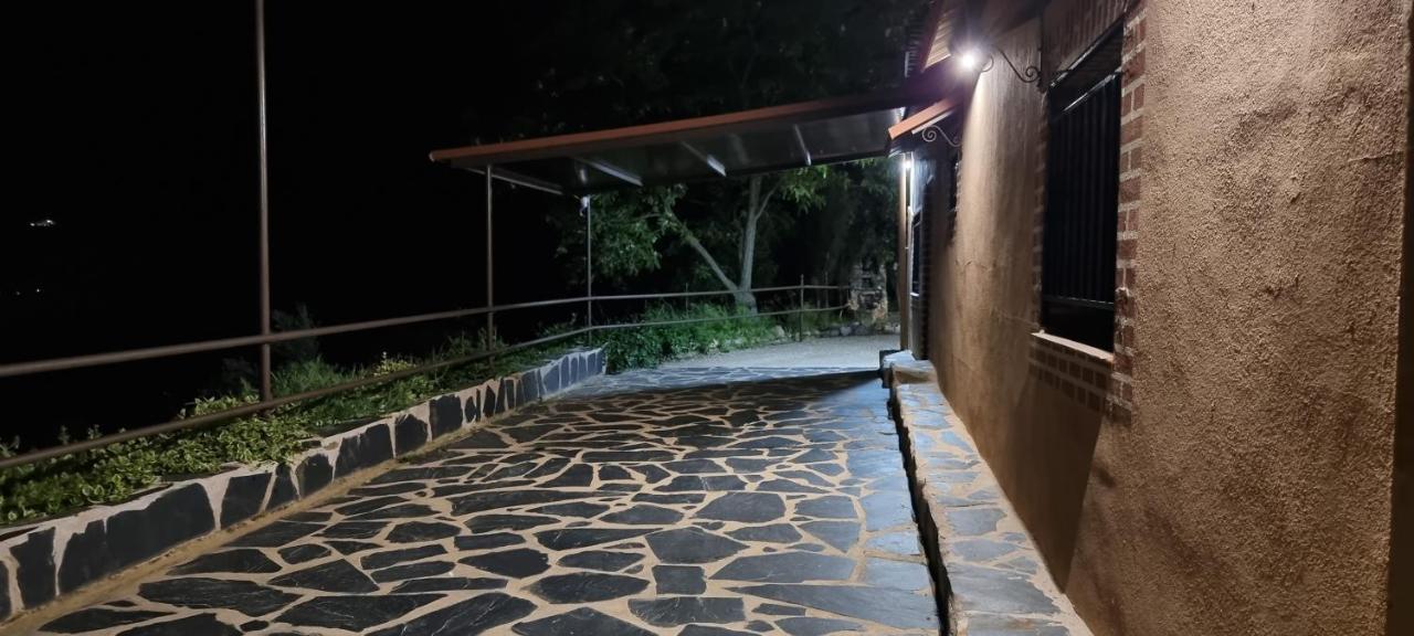 Apartamento Turistico "El Rincon De La Pernila" Guadalupe  Eksteriør bilde